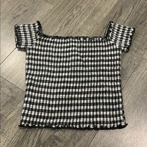 Off the shoulder hollister top